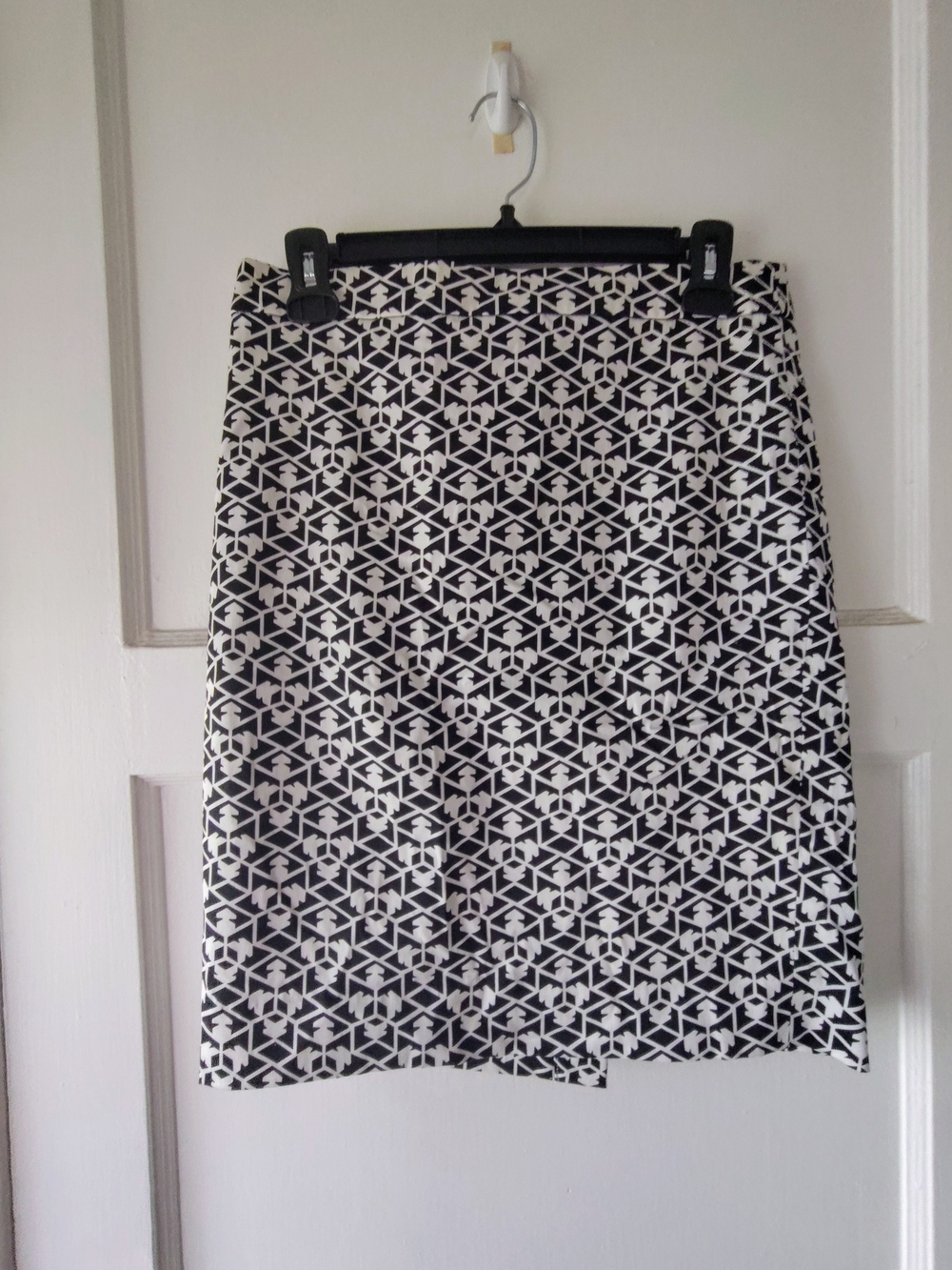 J. Crew Factory Black and White Geometric Pencil Skirt